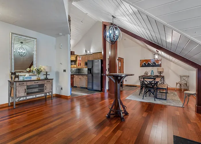 Parkland301 Sunlit 2,000 Ft² Penthouse With Mtn View