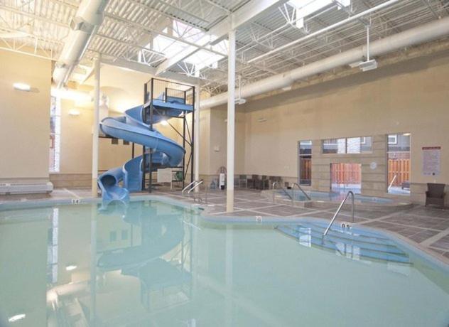 Parkland301 Sunlit 2,000 Ft² Penthouse With Mtn View Canmore