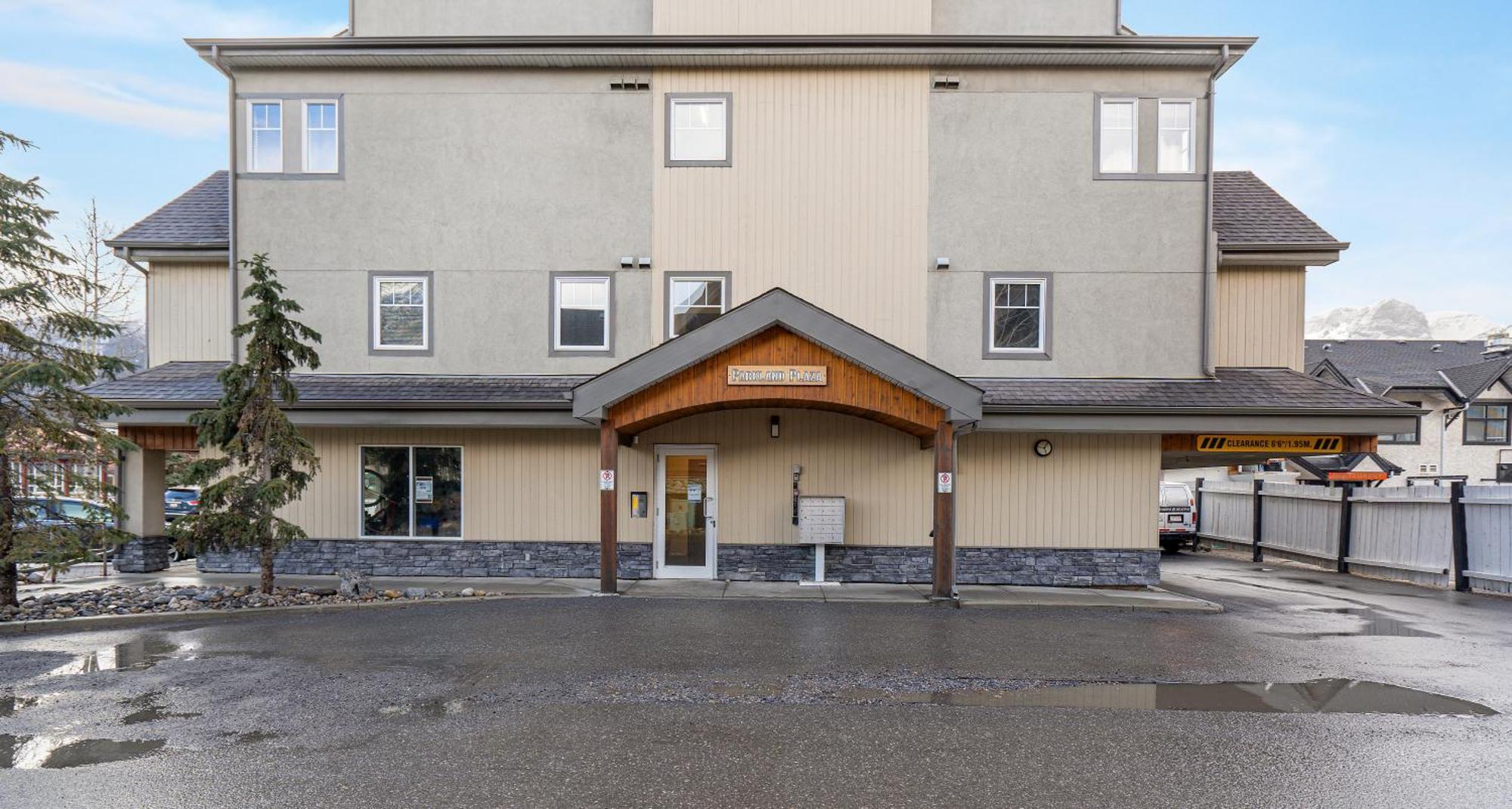 Parkland301 Sunlit 2,000 Ft² Penthouse With Mtn View Apartment Canmore